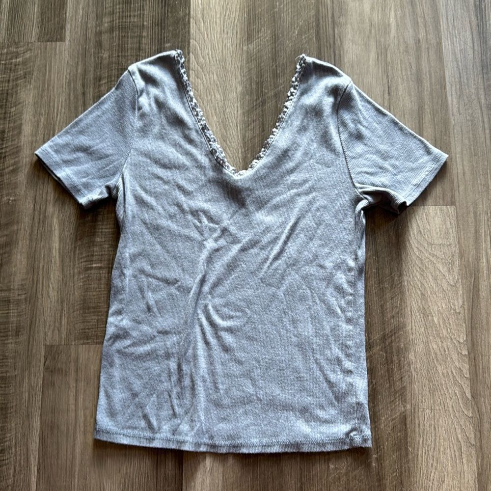 Size small Active USA shirt